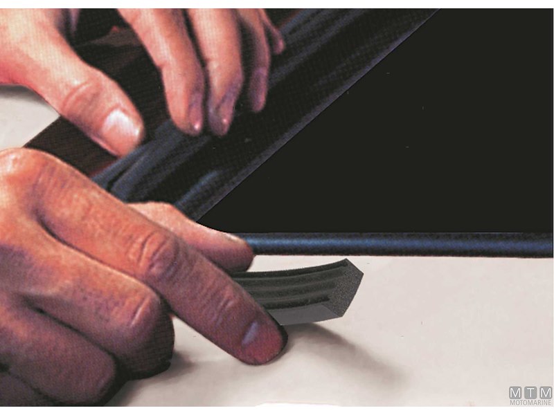 Guarnizione Trim-Lok Ribbed Rubber Seal Black