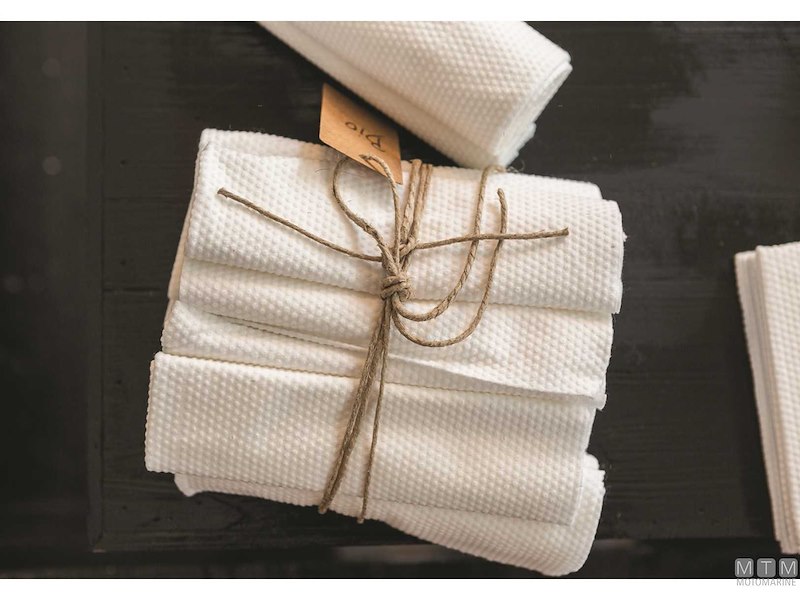 SET ASCIUGAMANI MONOUSO 