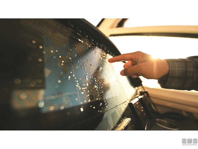 Raymarine Axiom+ Wi-Fi Touch Chartplotters