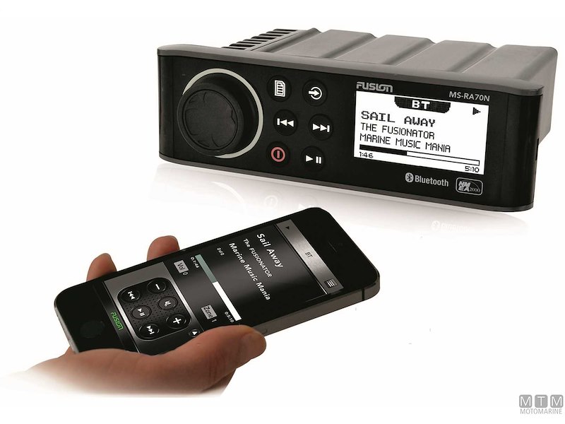 Fusion MS-RA70N RDS / USB / Bluetooth Marine Stereo