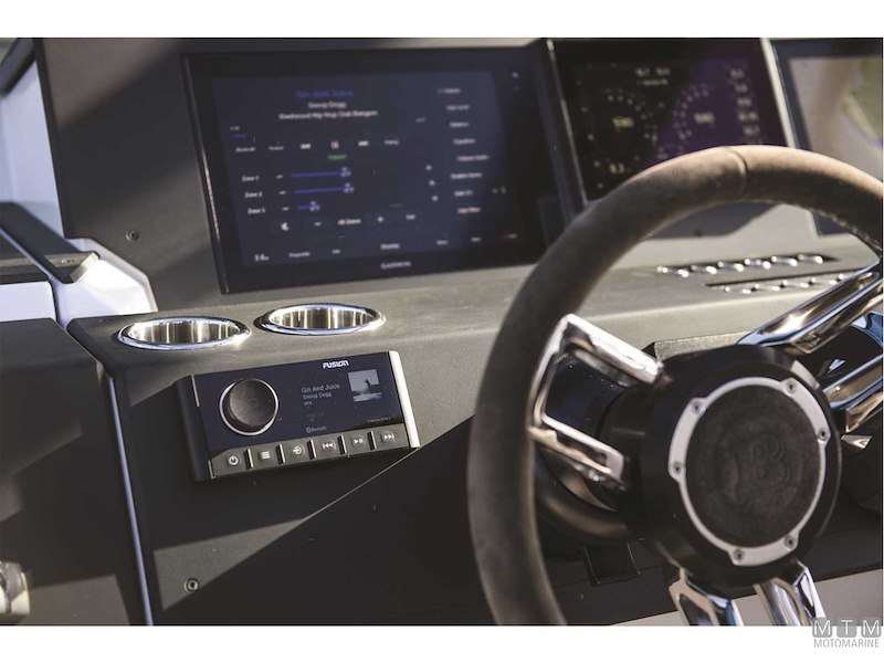 Fusion Apollo MS-RA670 RDS / USB / Wi-Fi / Bluetooth Marine Stereo