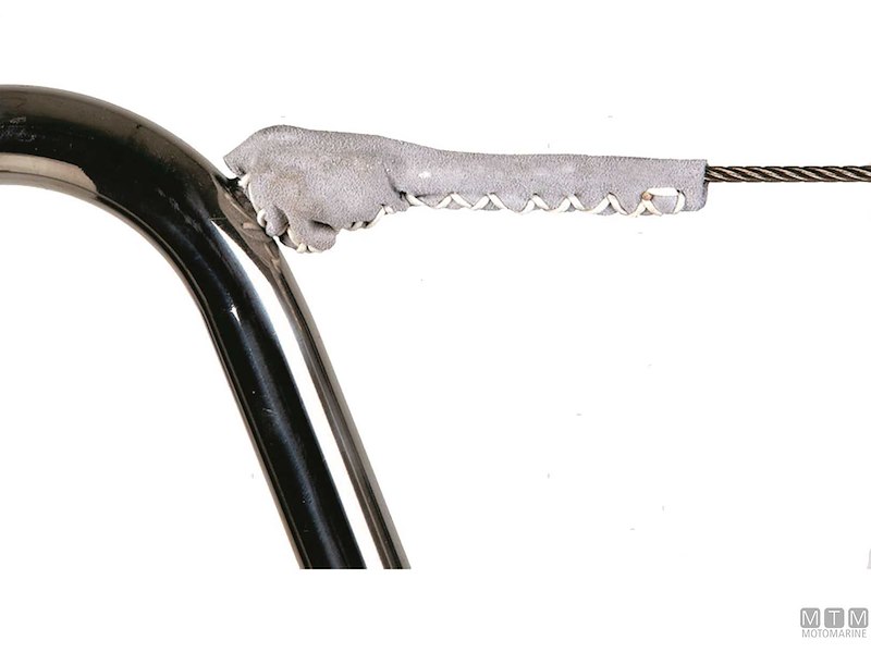 COPRIDRAGLIE IN PELLE 