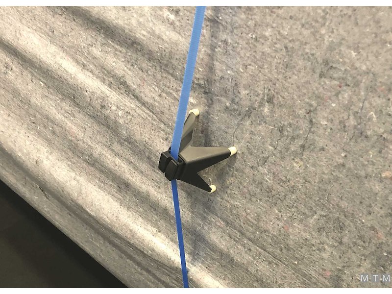 TREPPIEDE DISTANZIATORE PER TELI COPERT 