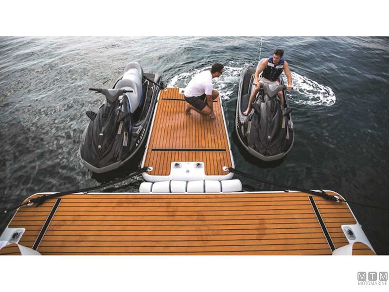 Piattaforma Galleggiante Tiki