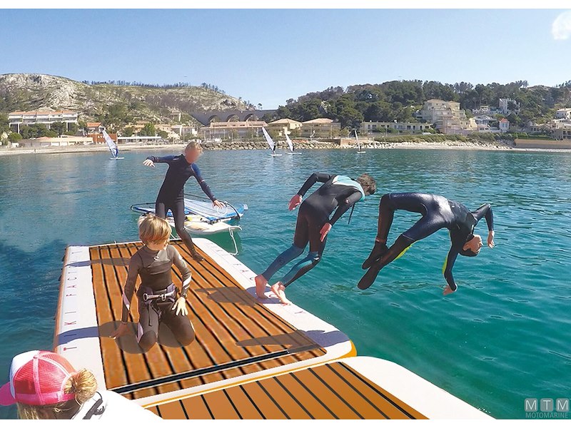 Piattaforma Galleggiante Tiki