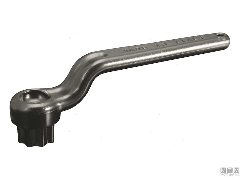 CHIAVE OTTAGONALE L135 