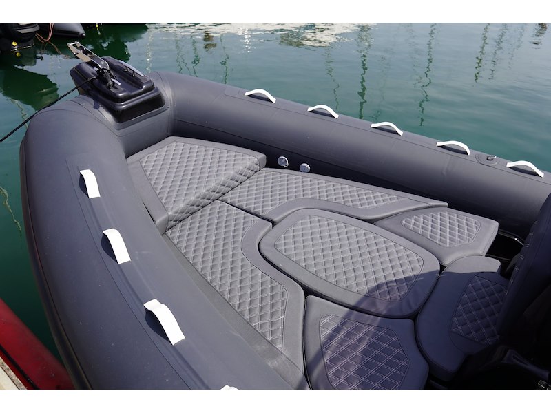 3D TENDER DREAM 655 WHITE HYPALON GELCOAT BLACK