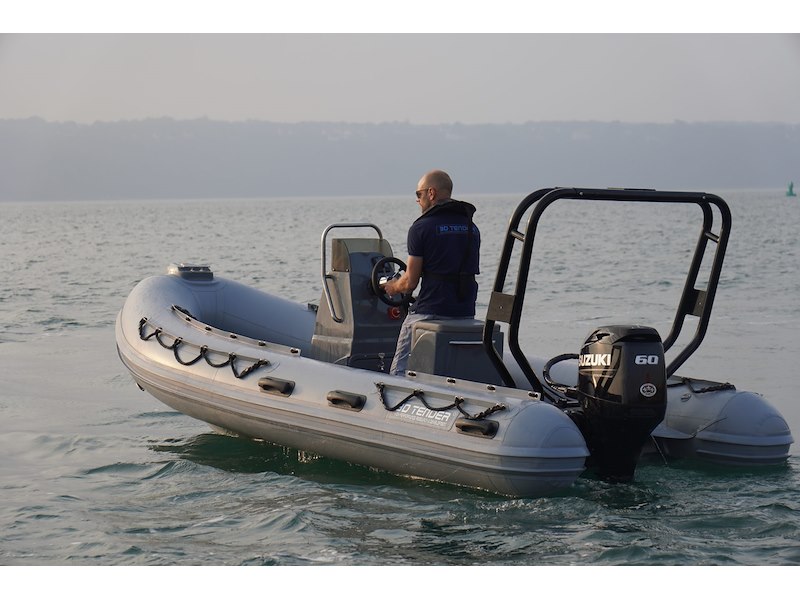 3D TENDER XPRO 490 PVC BLACK