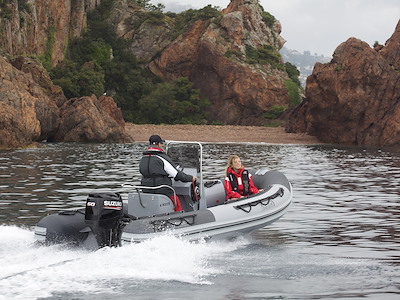 3D TENDER XPRO 535 HYPALON GREY